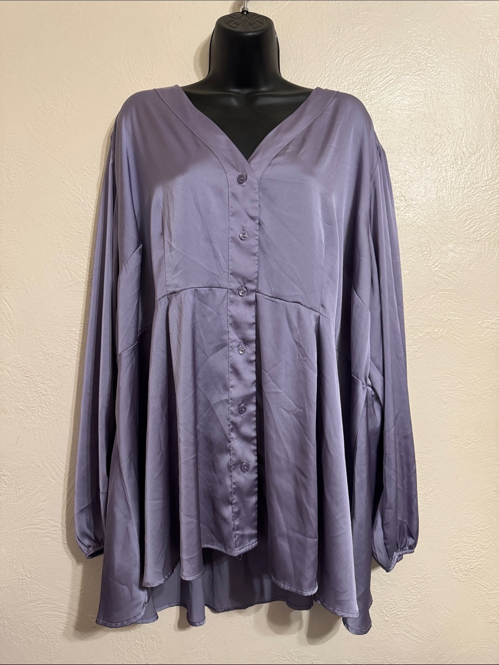 Lavender Button-Front V-Neck Women’s Blouse 0224